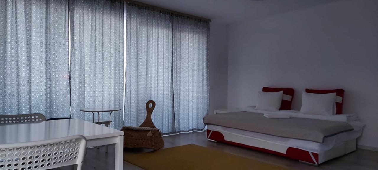 Exquisite Apartament Braşov Buitenkant foto
